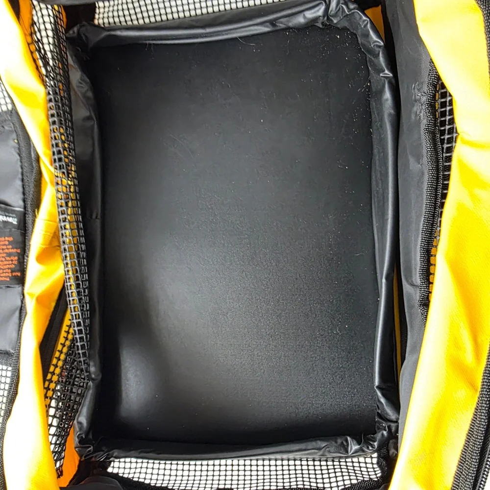 Traveler's Choice Southwest Airlines Yellow Mesh Pet Carrier Small Dog Cat Bag